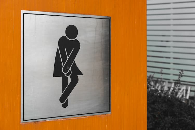 Le poop-shaming ou le syndrome de la princesse aux toilettes